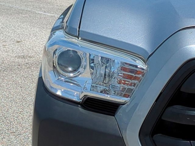 Used 2018 Toyota Tacoma SR RWD image 10