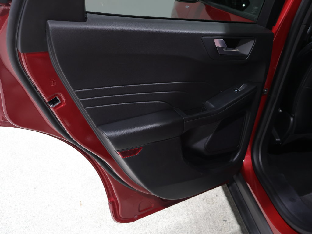 Used 2024 Ford Escape ST-Line AWD/4WD image 17