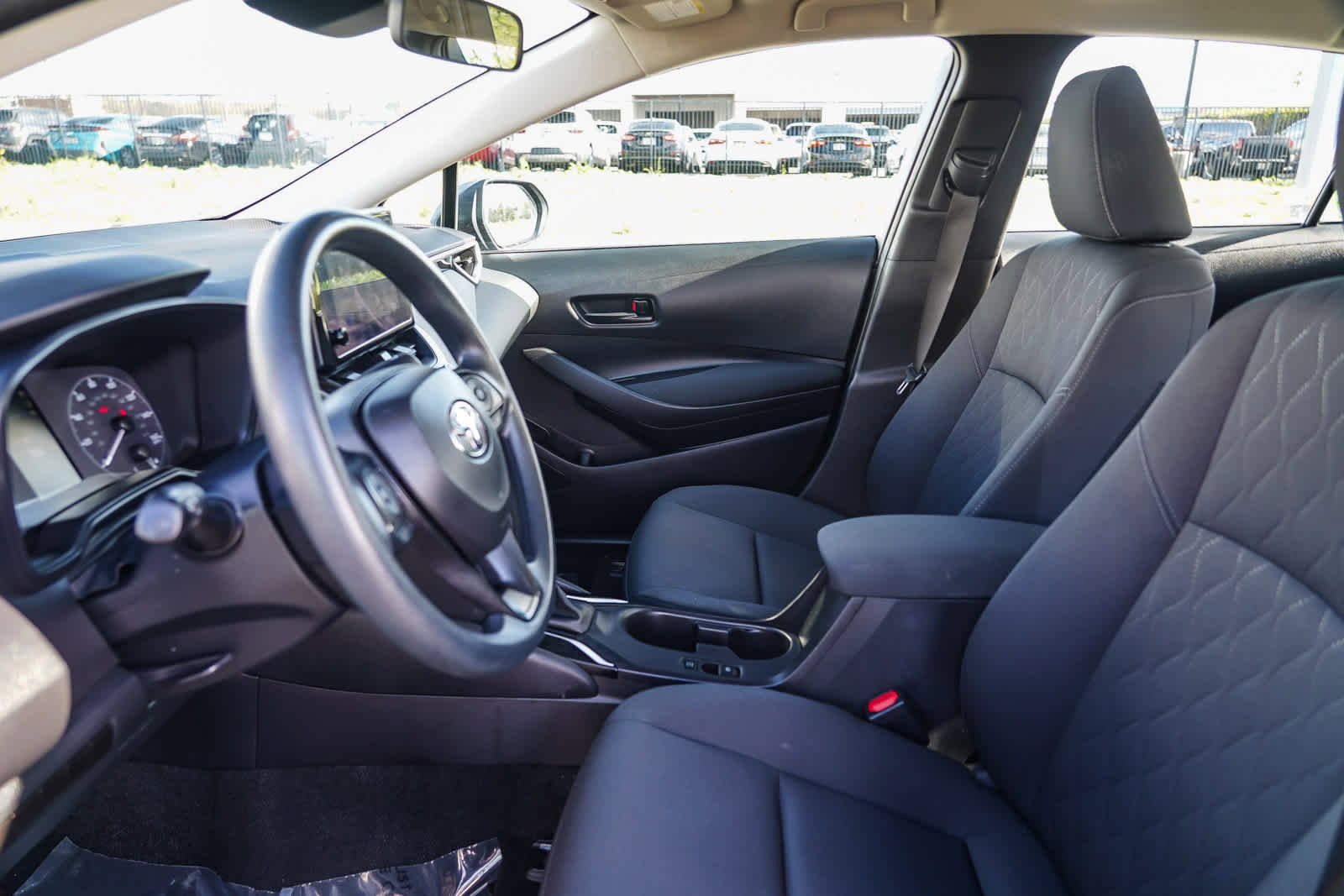 Used 2024 Toyota Corolla LE image 17