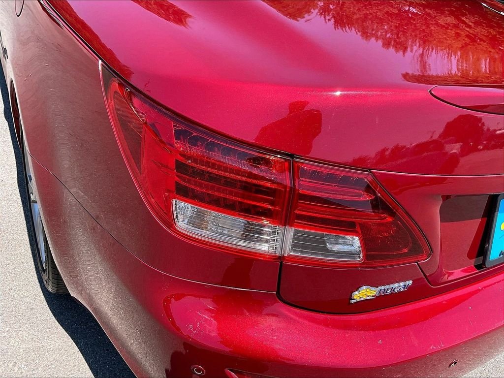 Used 2015 Lexus IS 250C w/ Navigation System Package RWD image 32