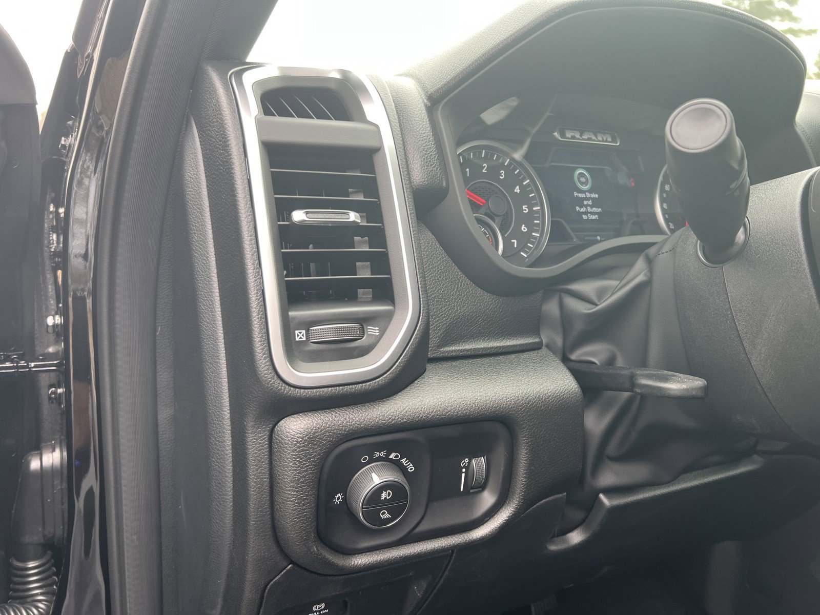 New 2026 RAM 1500 Express image 16