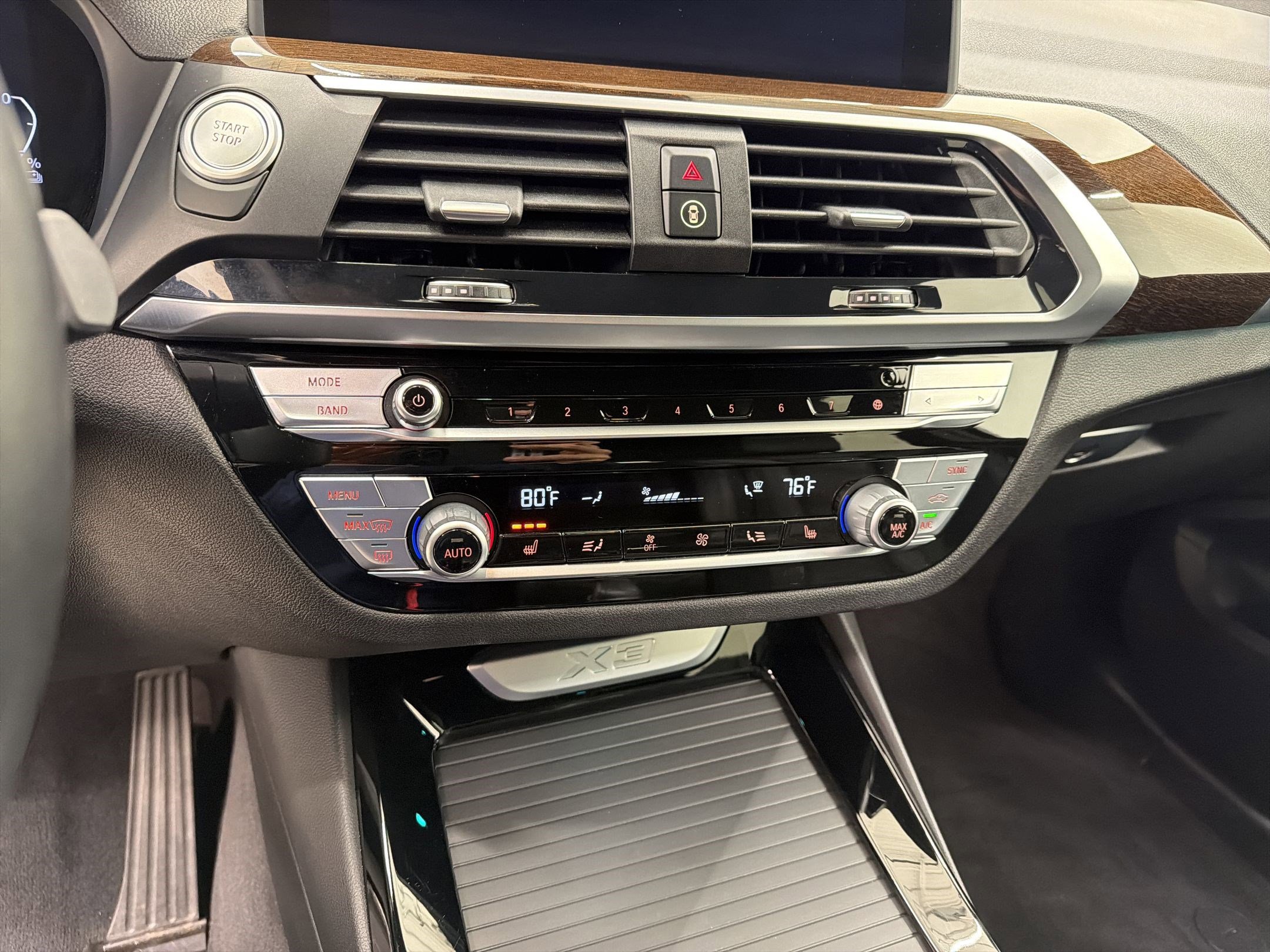 Used 2021 BMW X3 xDrive30e w/ Executive Package image 26