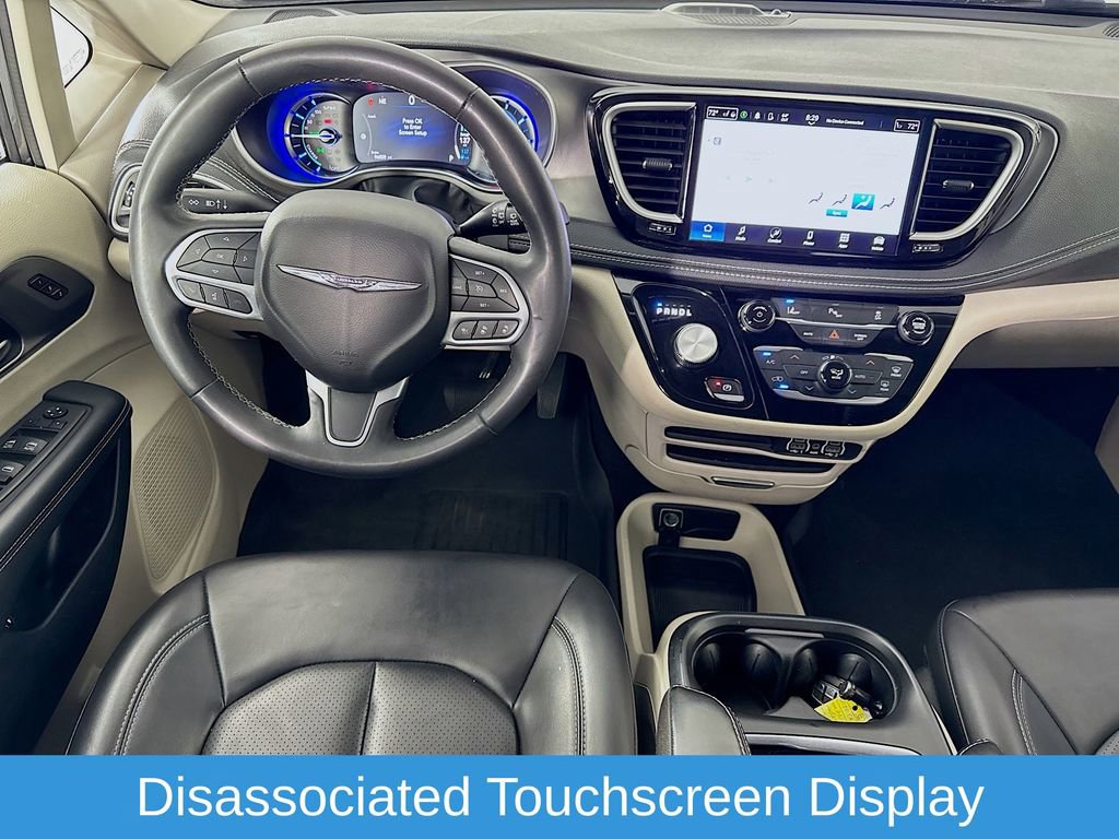 Used 2023 Chrysler Pacifica Touring-L image 27