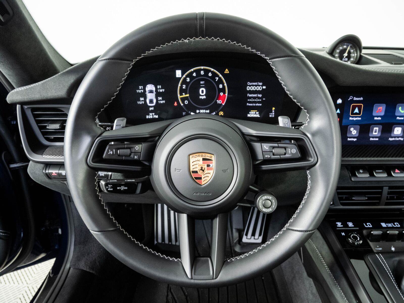 Used 2026 Porsche 911 GT3 RWD image 9