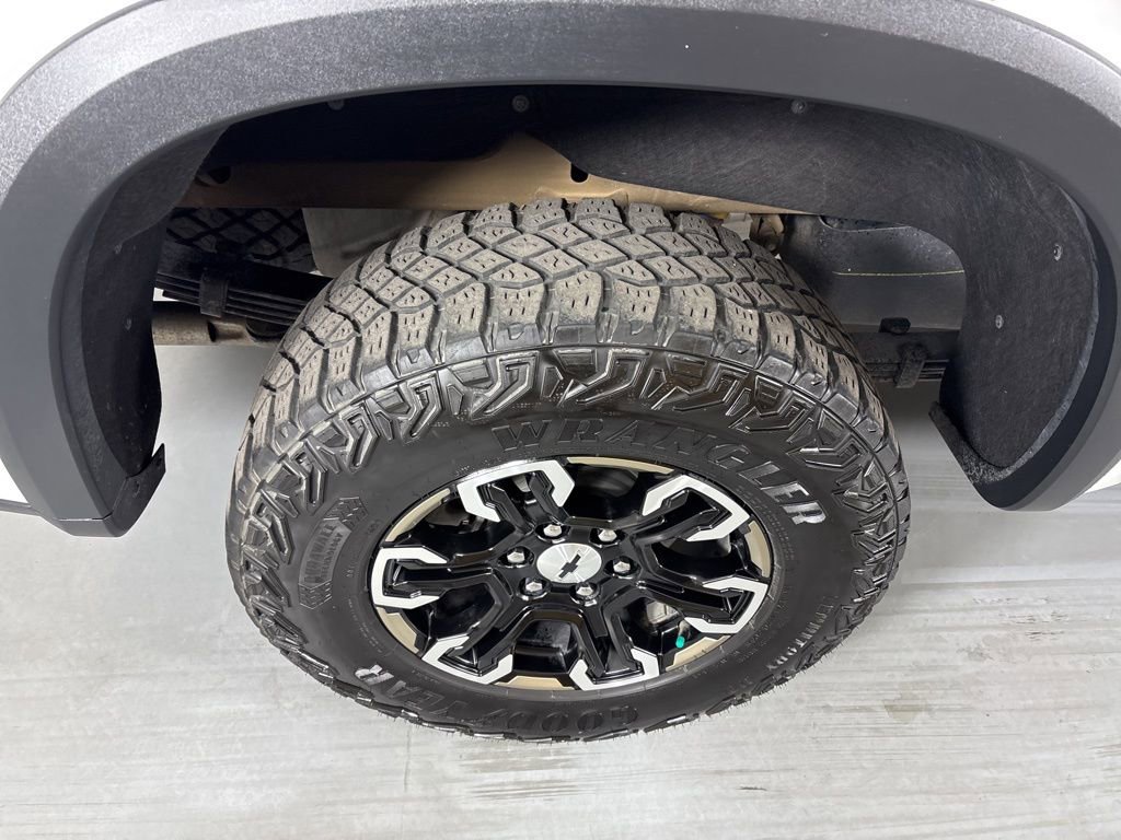 Used 2024 Chevrolet Silverado 1500 ZR2 w/ Technology Package image 13