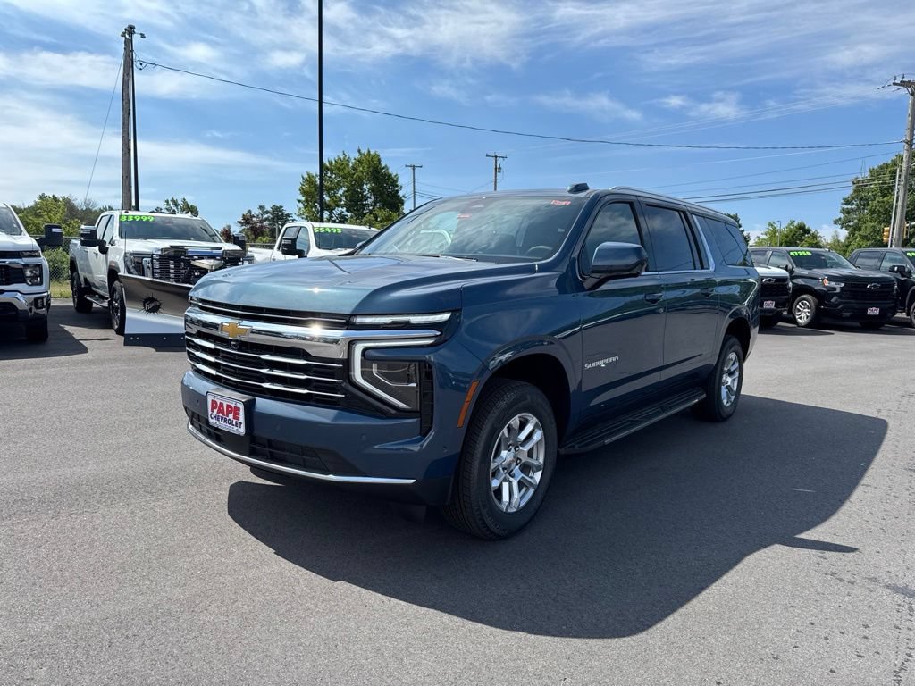 New 2026 Chevrolet Suburban LT AWD/4WD image 10