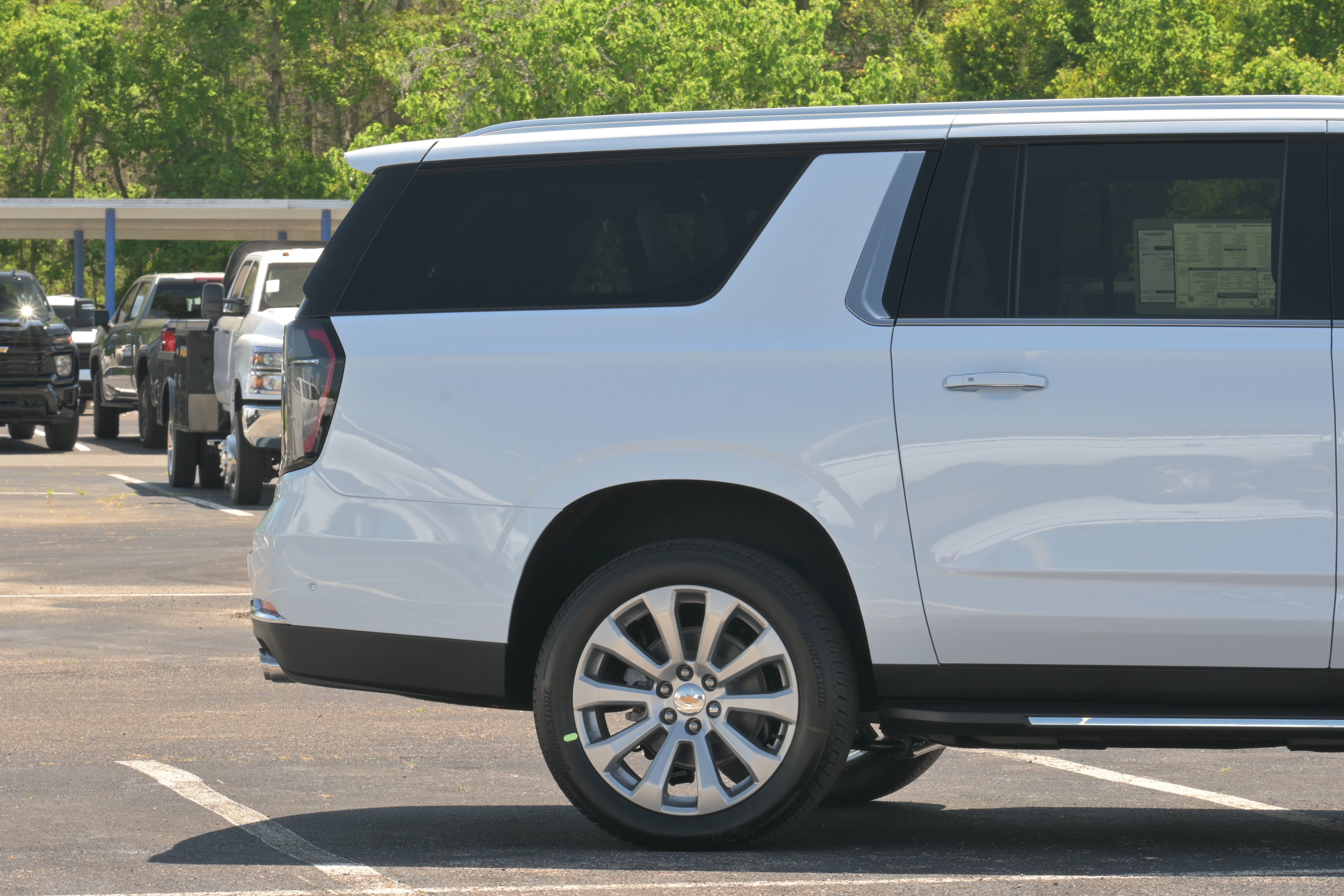 New 2026 Chevrolet Suburban Premier AWD/4WD image 5