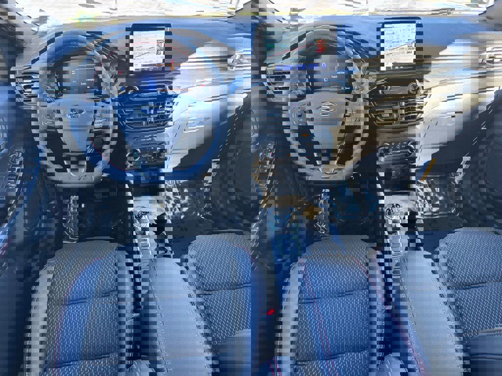 New 2026 Ford Escape ST-Line w/ Cold Weather Package image 5