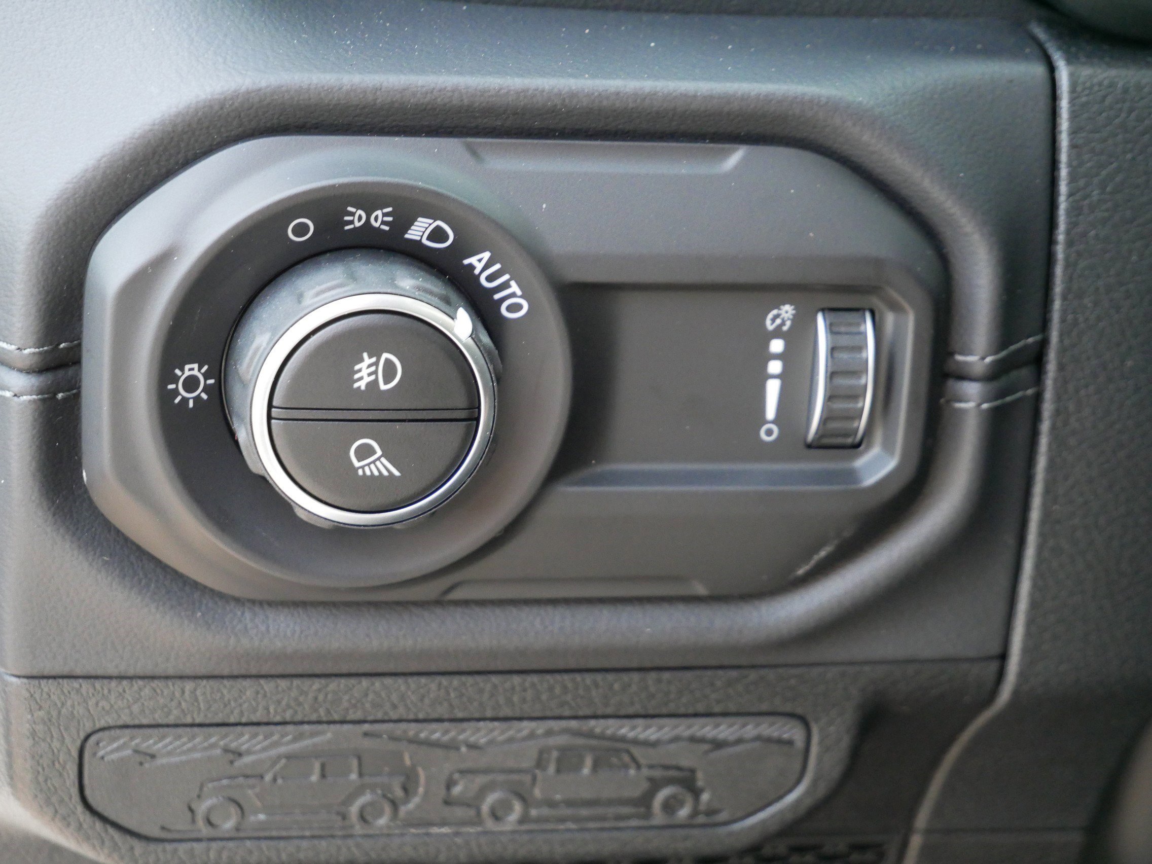 New 2026 Jeep Gladiator Sport AWD/4WD image 14