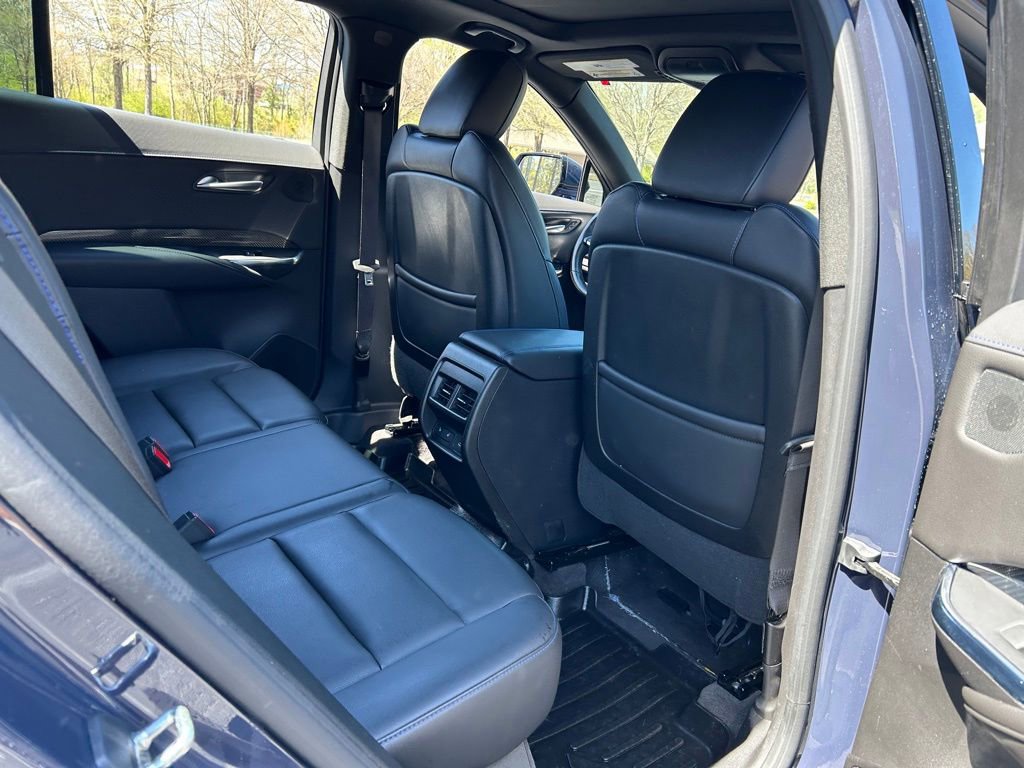 Used 2024 Cadillac XT4 Sport w/ Cold Weather Package image 47