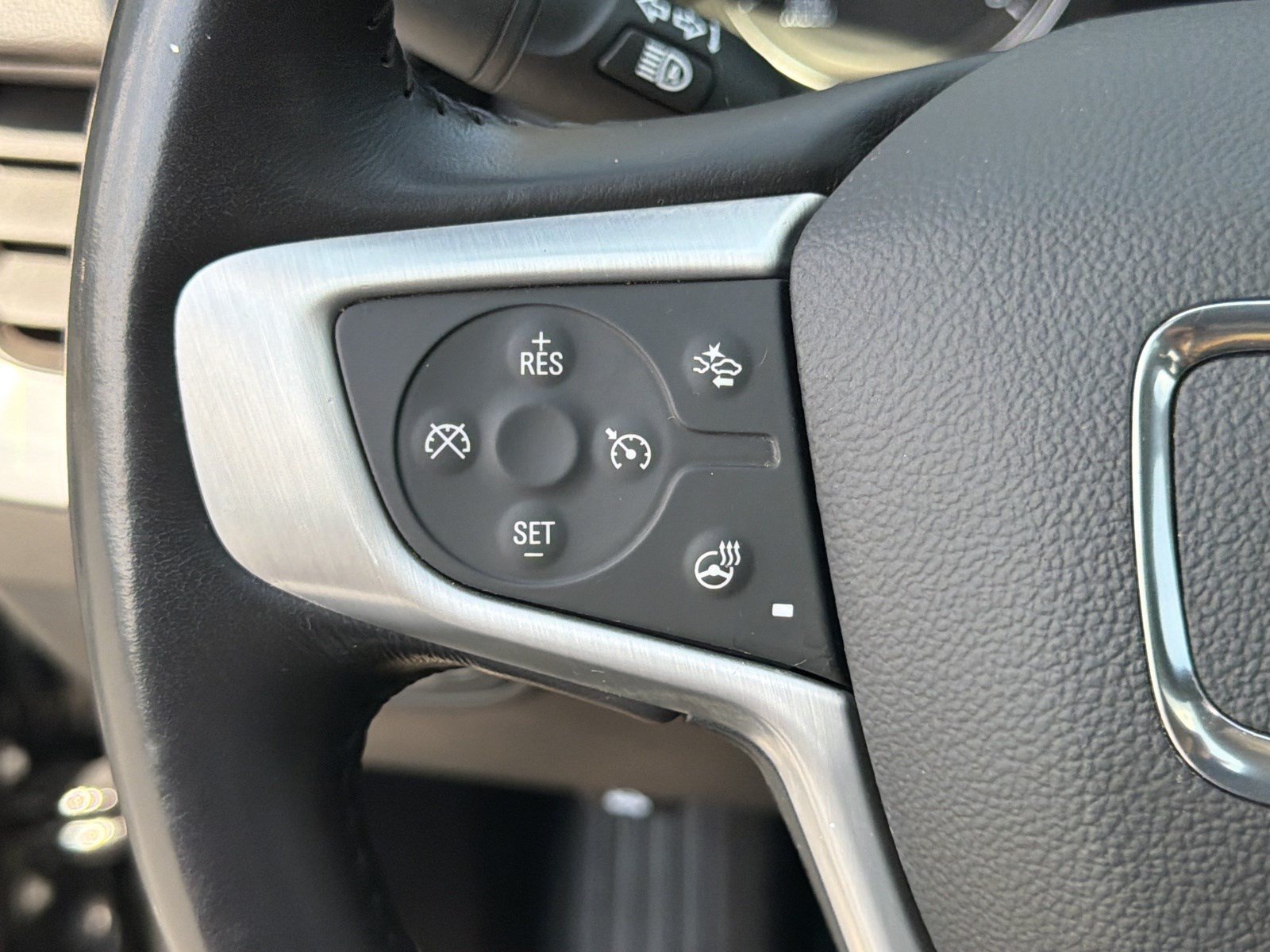 Used 2021 GMC Terrain SLT w/ Infotainment Package II FWD image 25