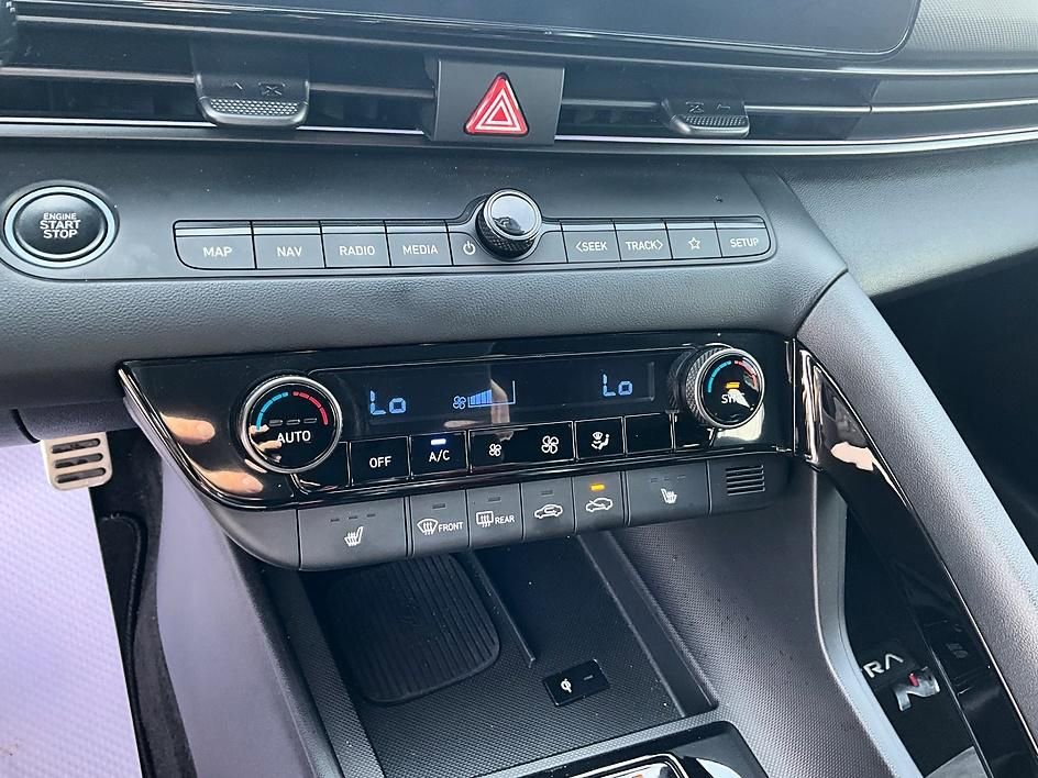Used 2024 Hyundai Elantra N FWD image 17