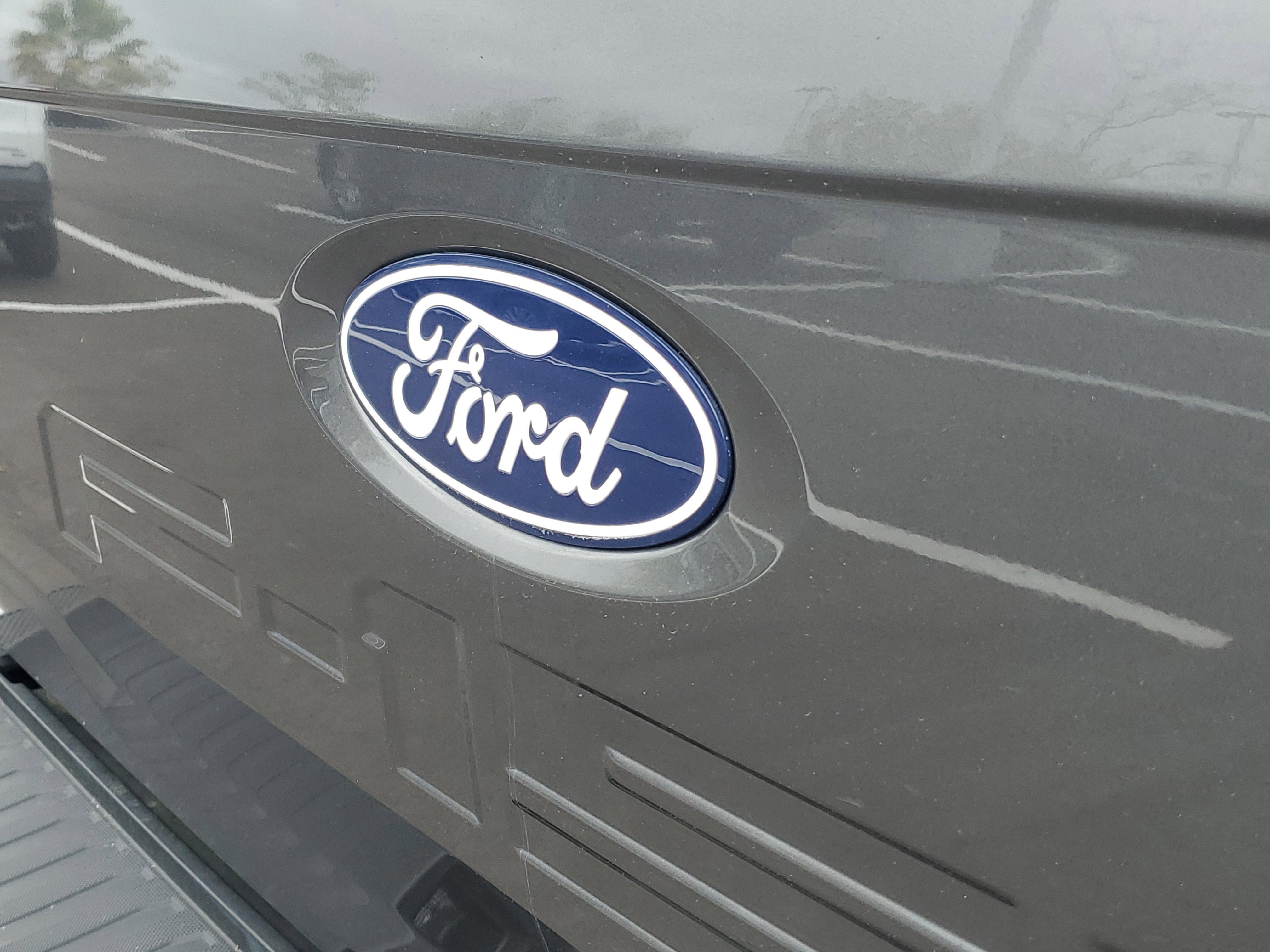 Used 2024 Ford F150 Lariat w/ FX4 Off-Road Package image 37