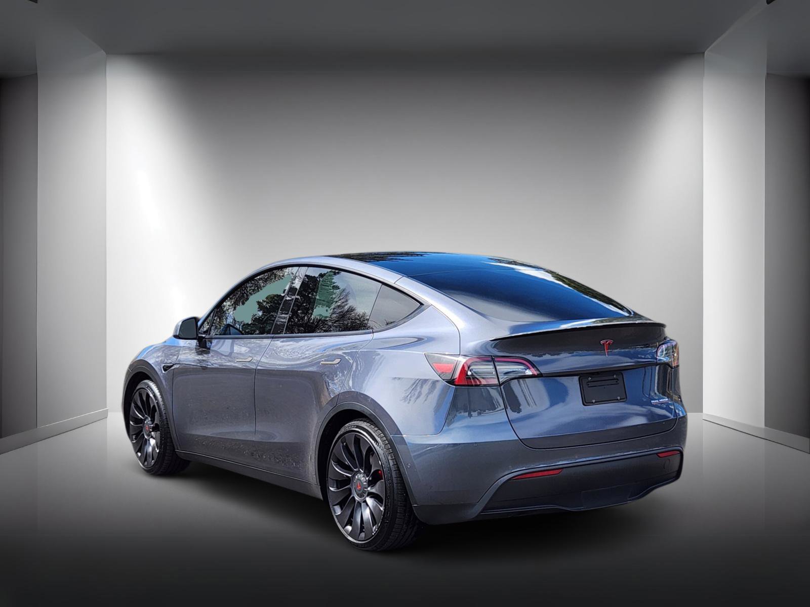 Used 2022 Tesla Model Y Performance image 3