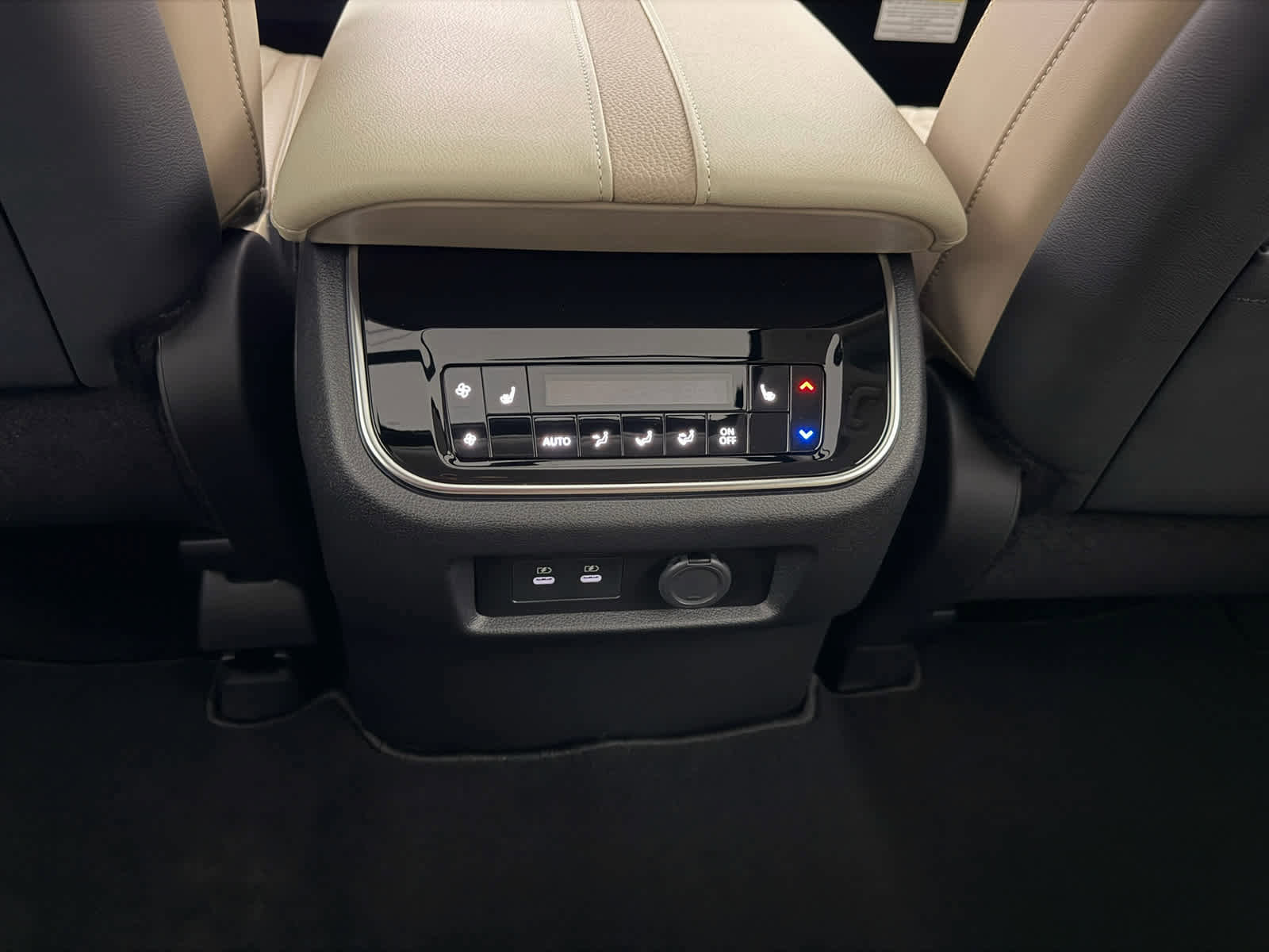 New 2026 Nissan Armada Platinum Reserve image 23