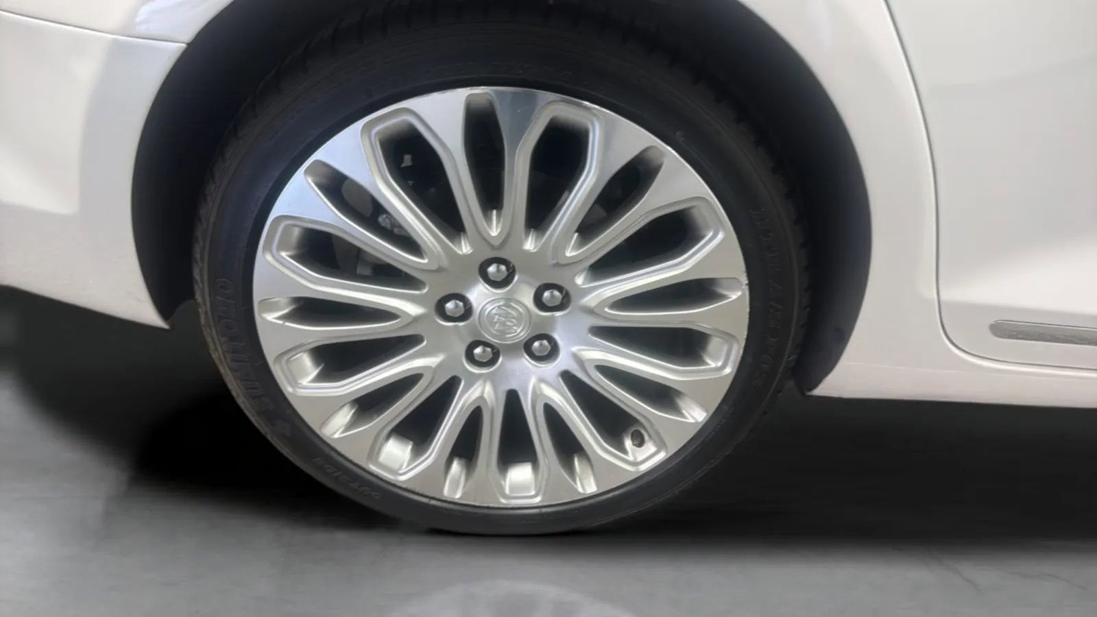 Used 2015 Buick LaCrosse Premium w/ Driver Confidence Package #1 FWD image 31