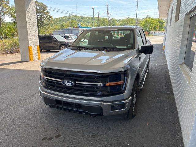 Used 2024 Ford F150 XLT w/ Mobile Office Package image 4
