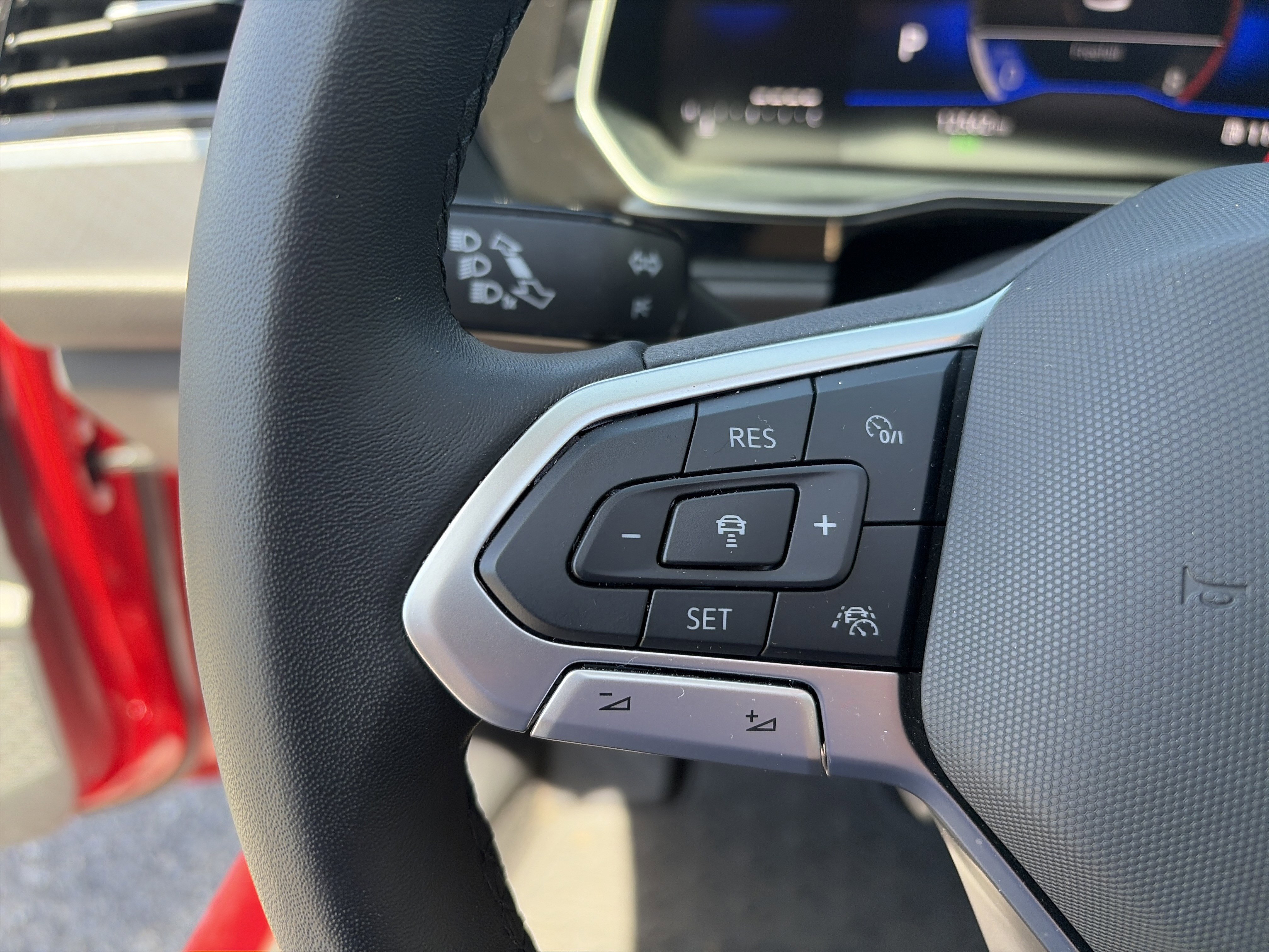 Used 2024 Volkswagen Jetta SE w/ Panoramic Sunroof Package FWD image 39