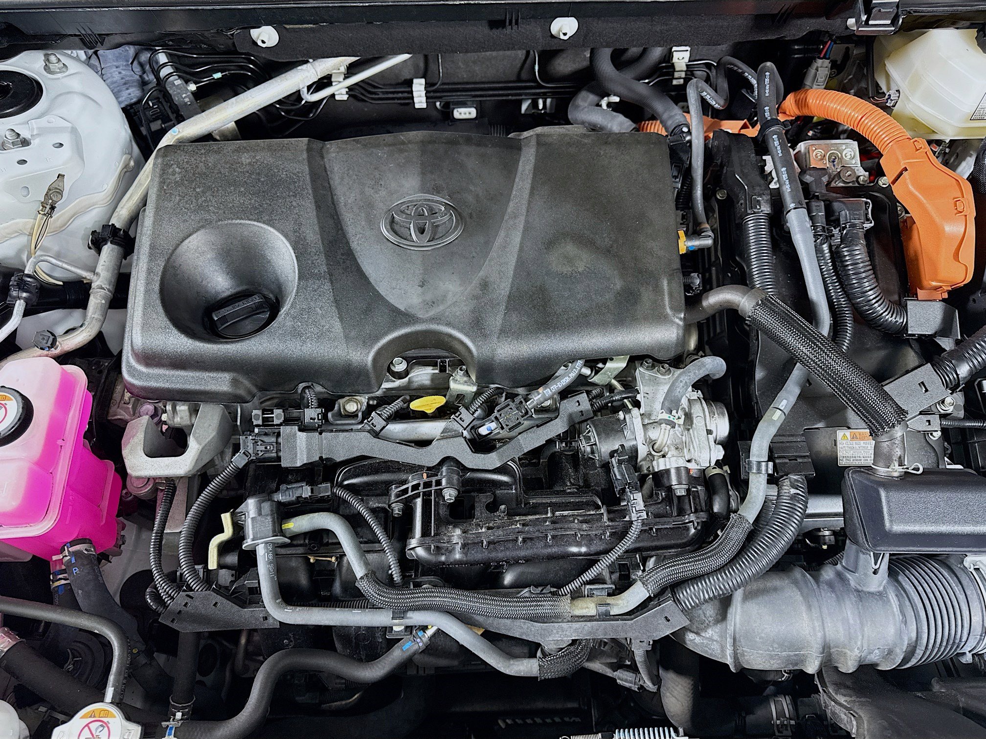 Used 2022 Toyota RAV4 LE image 38