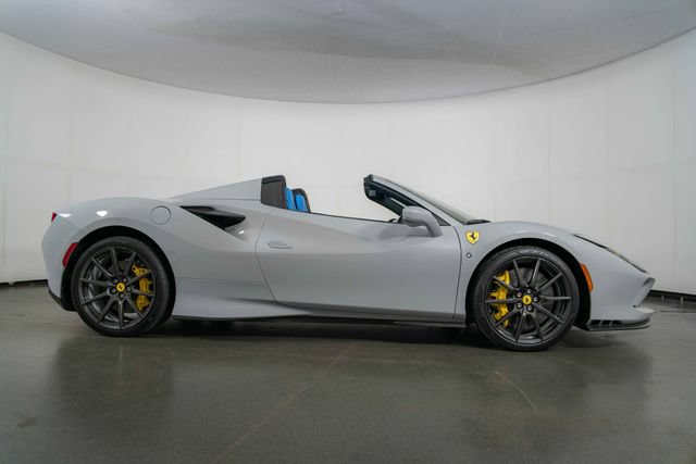 Used 2023 Ferrari F8 Tributo RWD image 9
