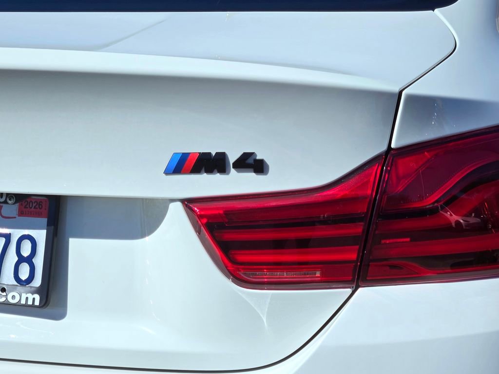 Used 2018 BMW M4 Coupe image 12