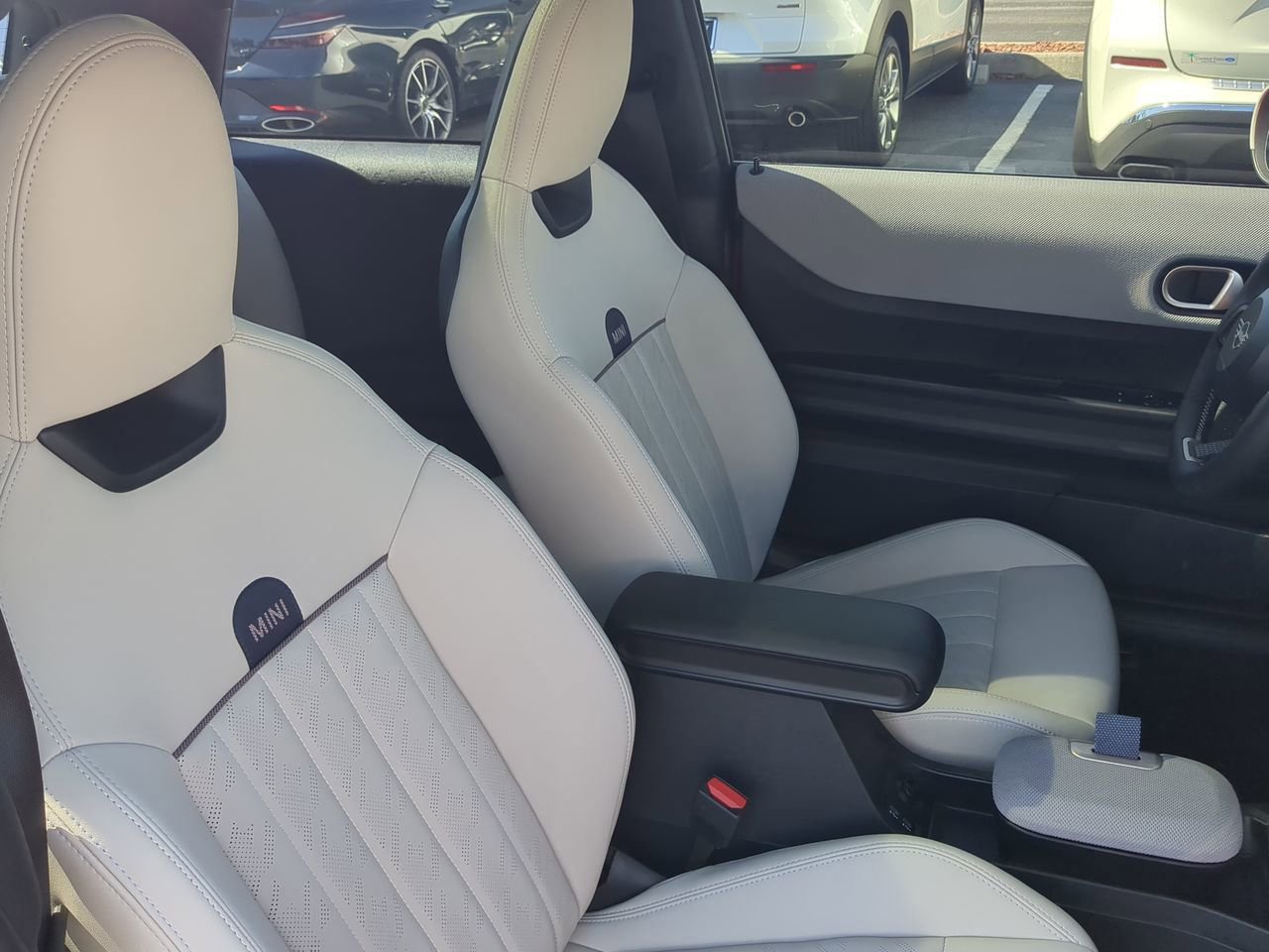 Used 2025 MINI Cooper S image 14