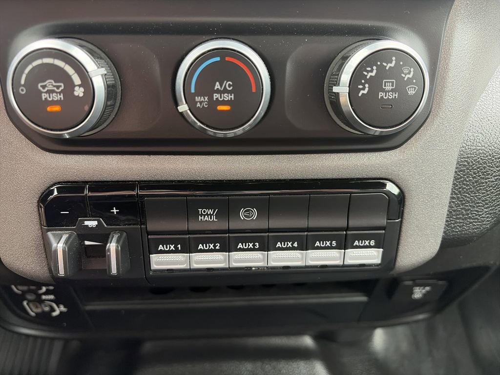 Used 2022 RAM 3500 Tradesman AWD/4WD image 26