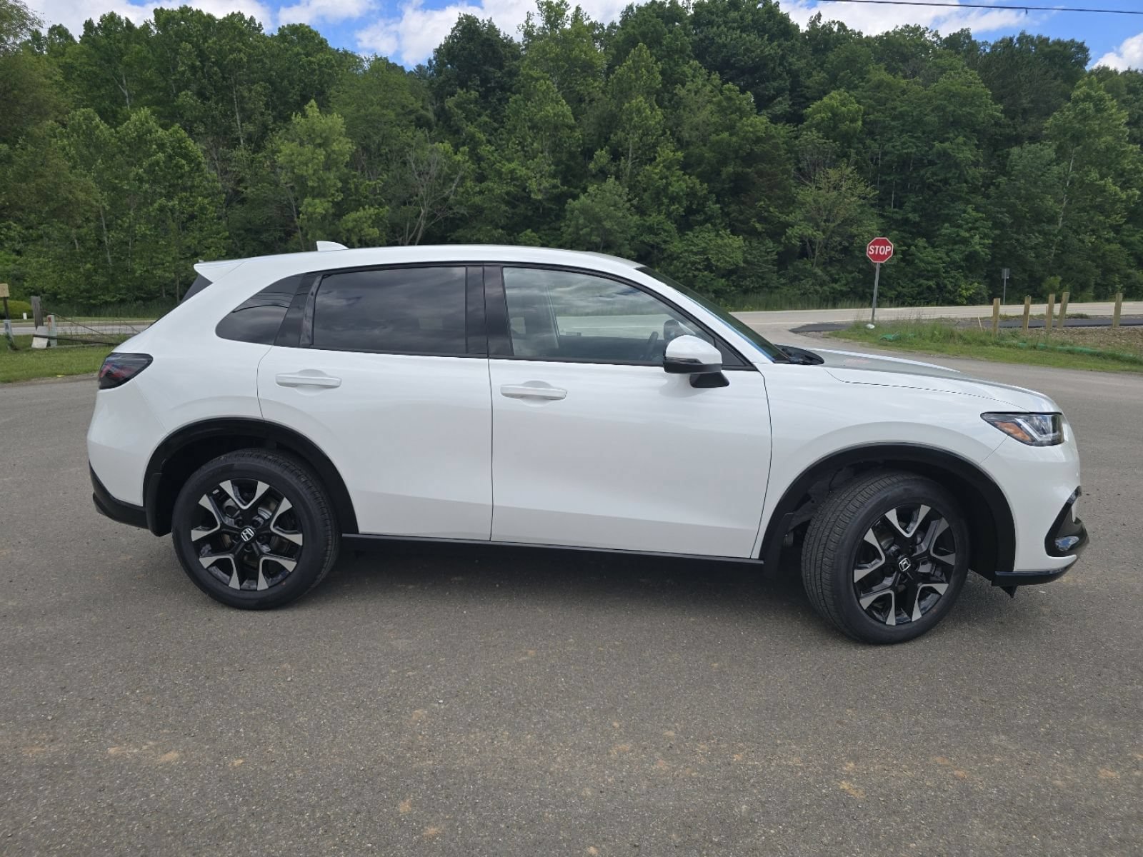 New 2027 Honda HR-V EX-L image 17