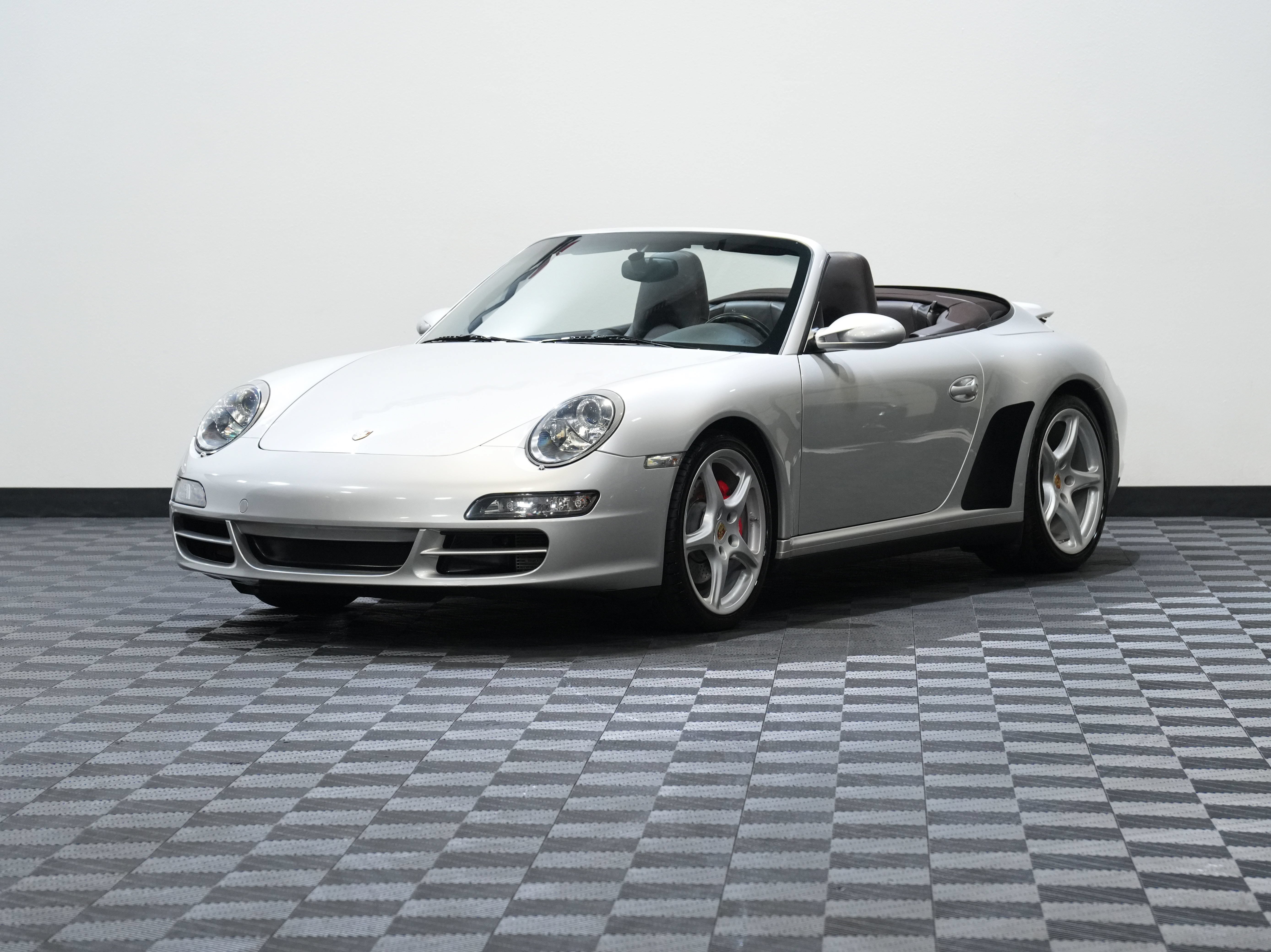 Used 2008 Porsche 911 Carrera 4S AWD/4WD image 3