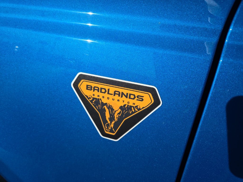 Used 2022 Ford Bronco Badlands AWD/4WD image 2