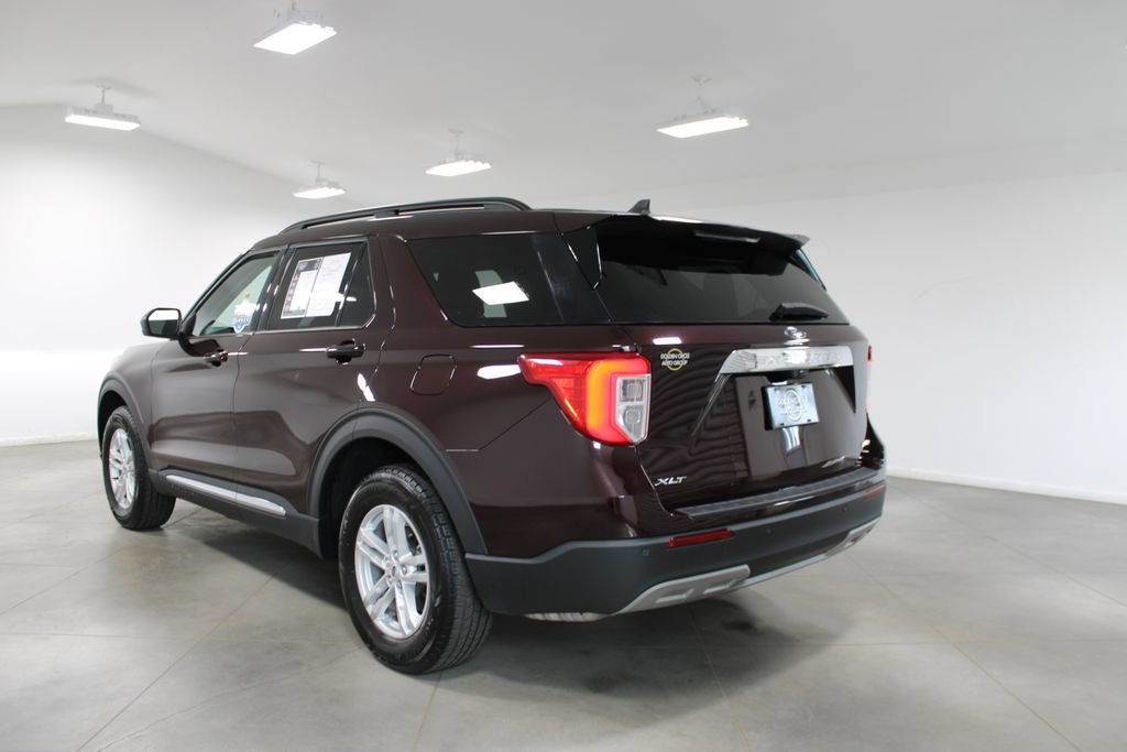 Used 2023 Ford Explorer XLT w/ Equipment Group 202A AWD/4WD image 7