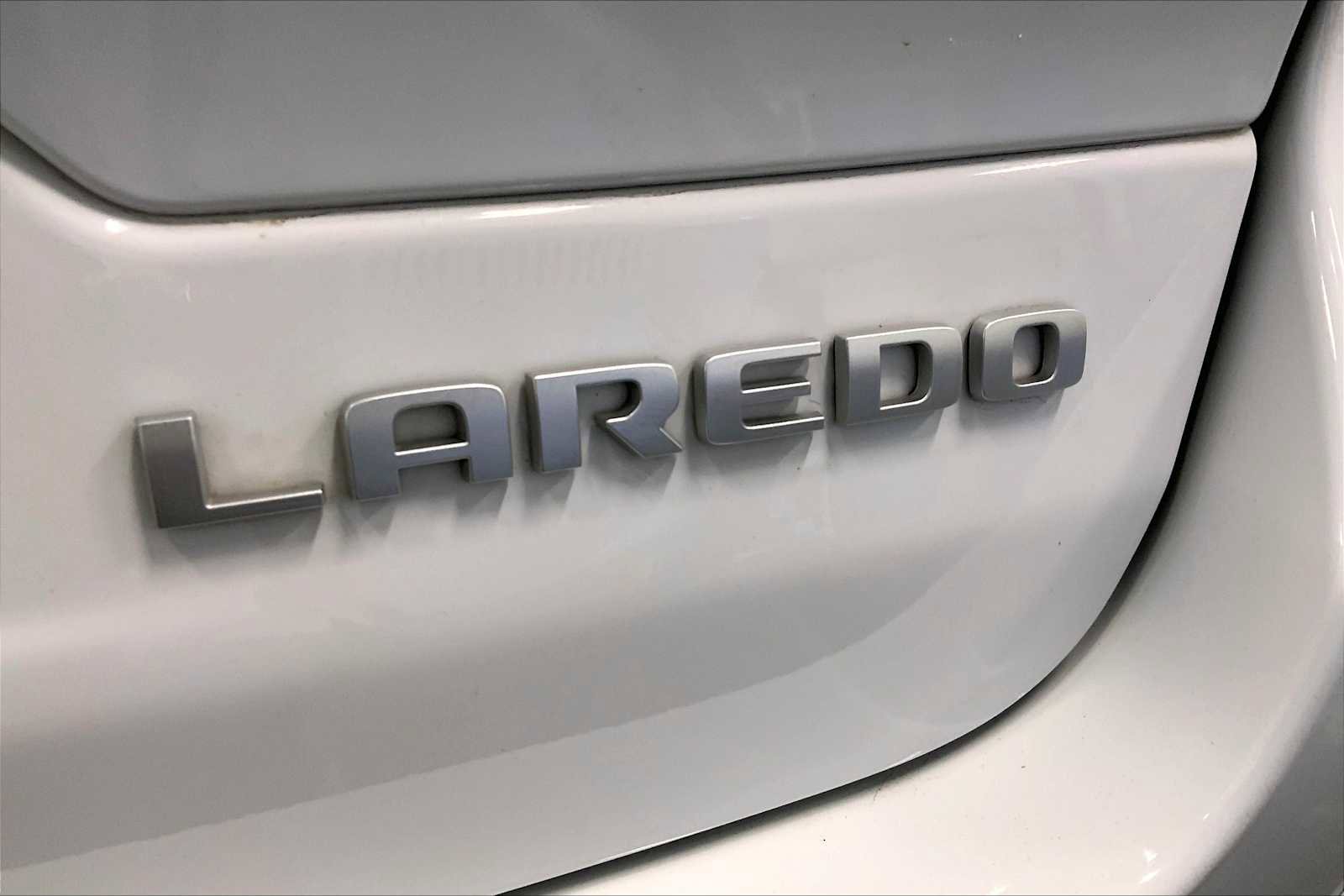 Used 2024 Jeep Grand Cherokee Laredo X w/ Trailer Tow Package image 10