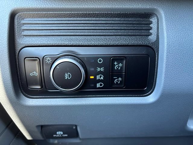 Used 2023 Ford F250 XLT w/ Snow Plow Prep Package AWD/4WD image 16