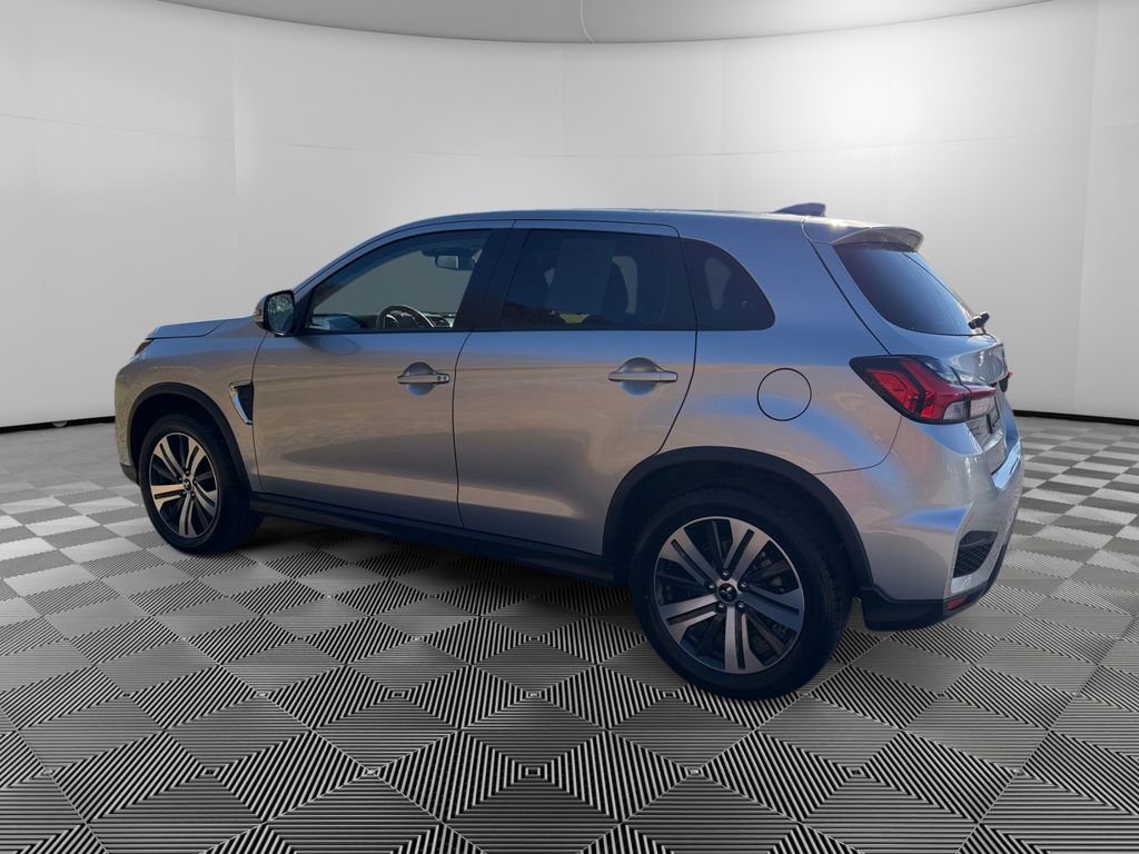 Used 2022 Mitsubishi Outlander Sport SE image 5
