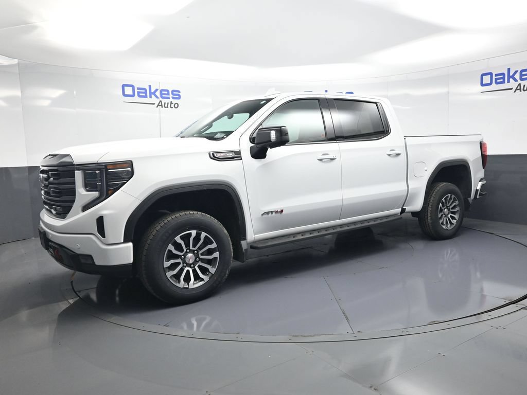 Used 2022 GMC Sierra 1500 AT4 w/ AT4 Premium Package AWD/4WD image 4