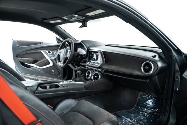Used 2017 Chevrolet Camaro ZL1 image 23