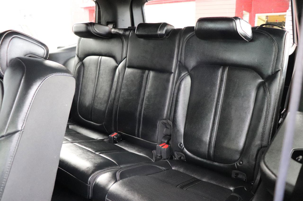 Used 2024 Jeep Wagoneer Series II w/ Flexible Seating Group AWD/4WD image 13