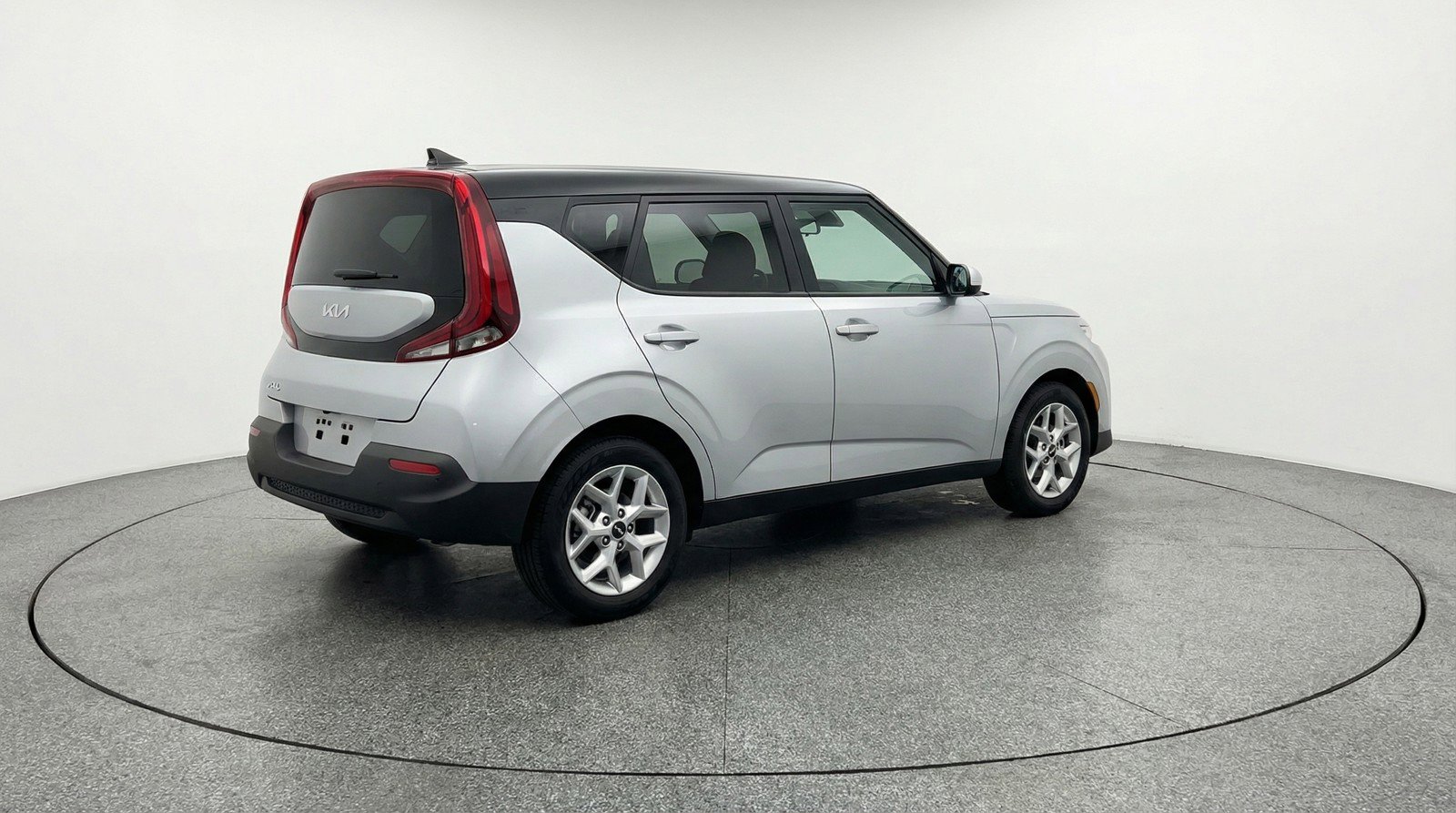 Used 2025 Kia Soul LX w/ LX Technology Package FWD image 9