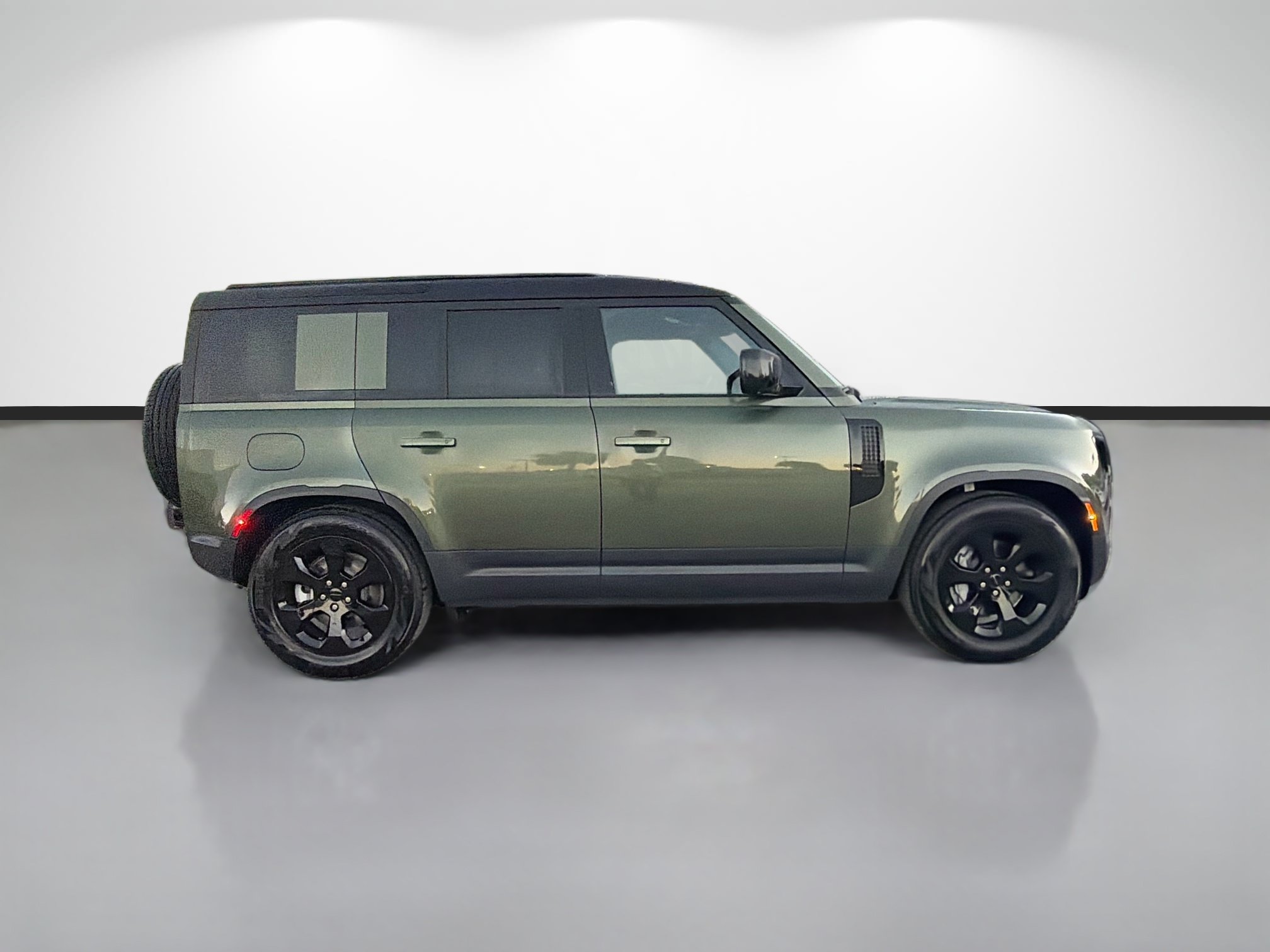 New 2026 Land Rover Defender 110 S AWD/4WD image 6