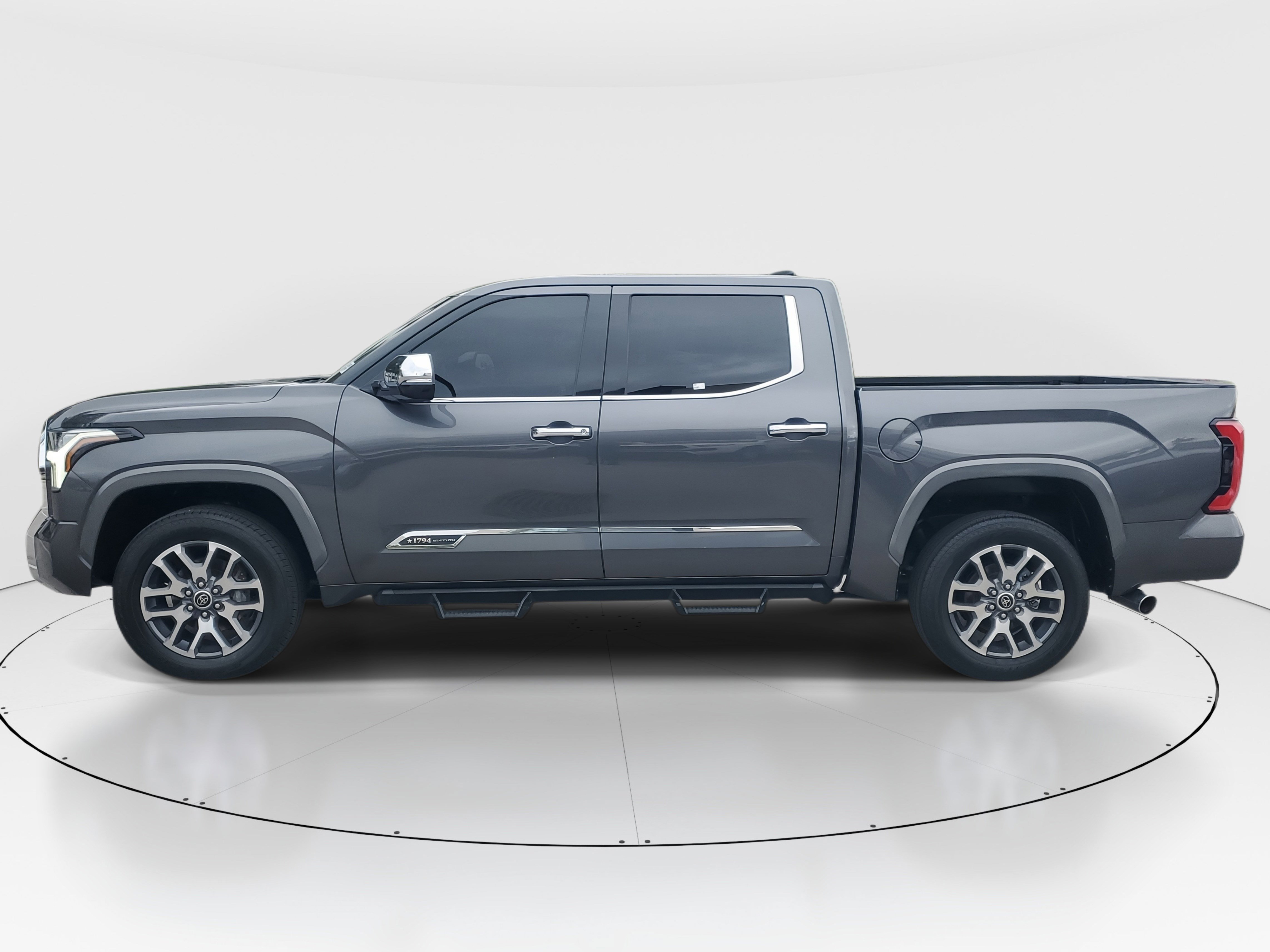 Used 2023 Toyota Tundra 1794 Edition image 6