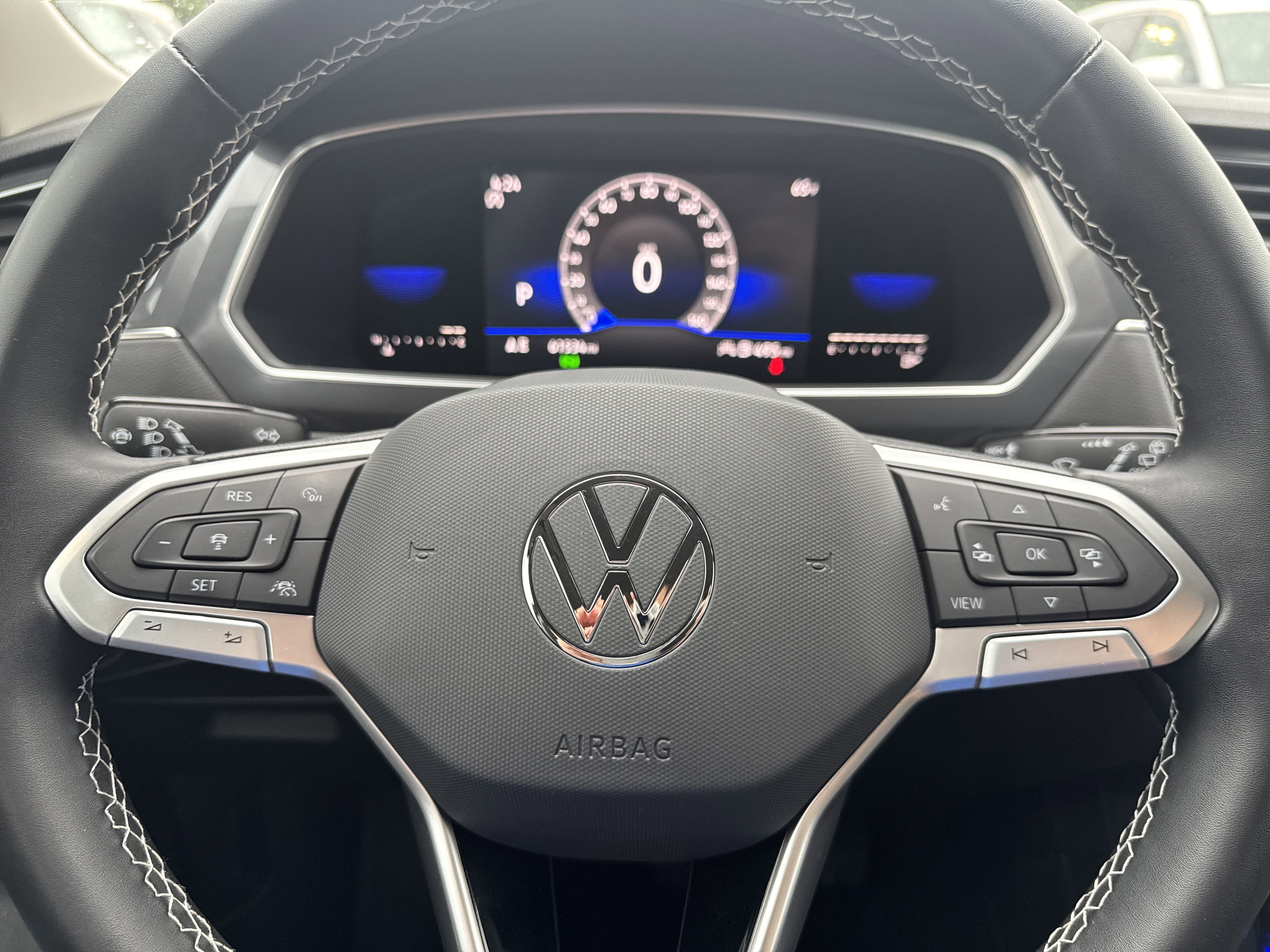 Certified 2023 Volkswagen Tiguan SE FWD image 10