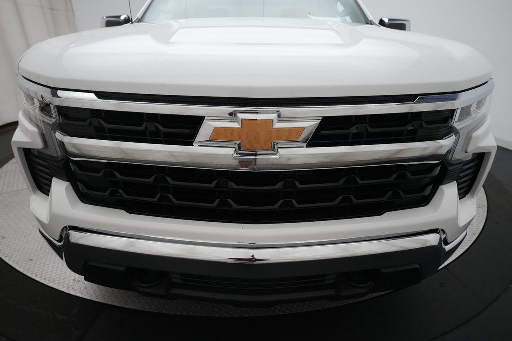 Used 2024 Chevrolet Silverado 1500 LT AWD/4WD image 19