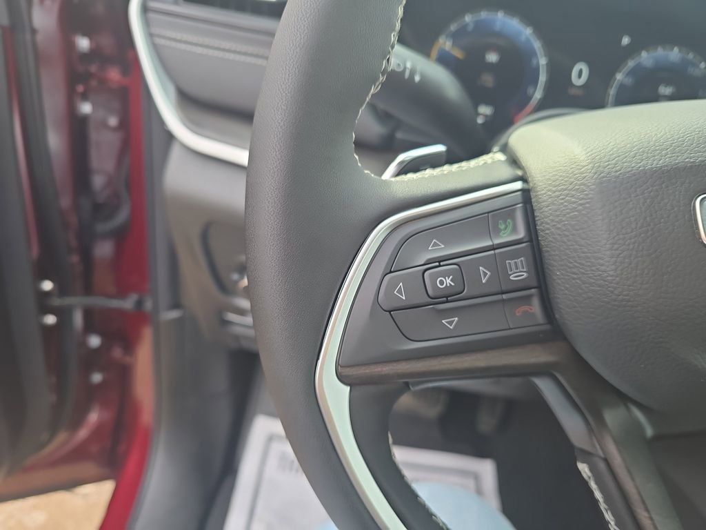 New 2026 Jeep Grand Cherokee Altitude image 14