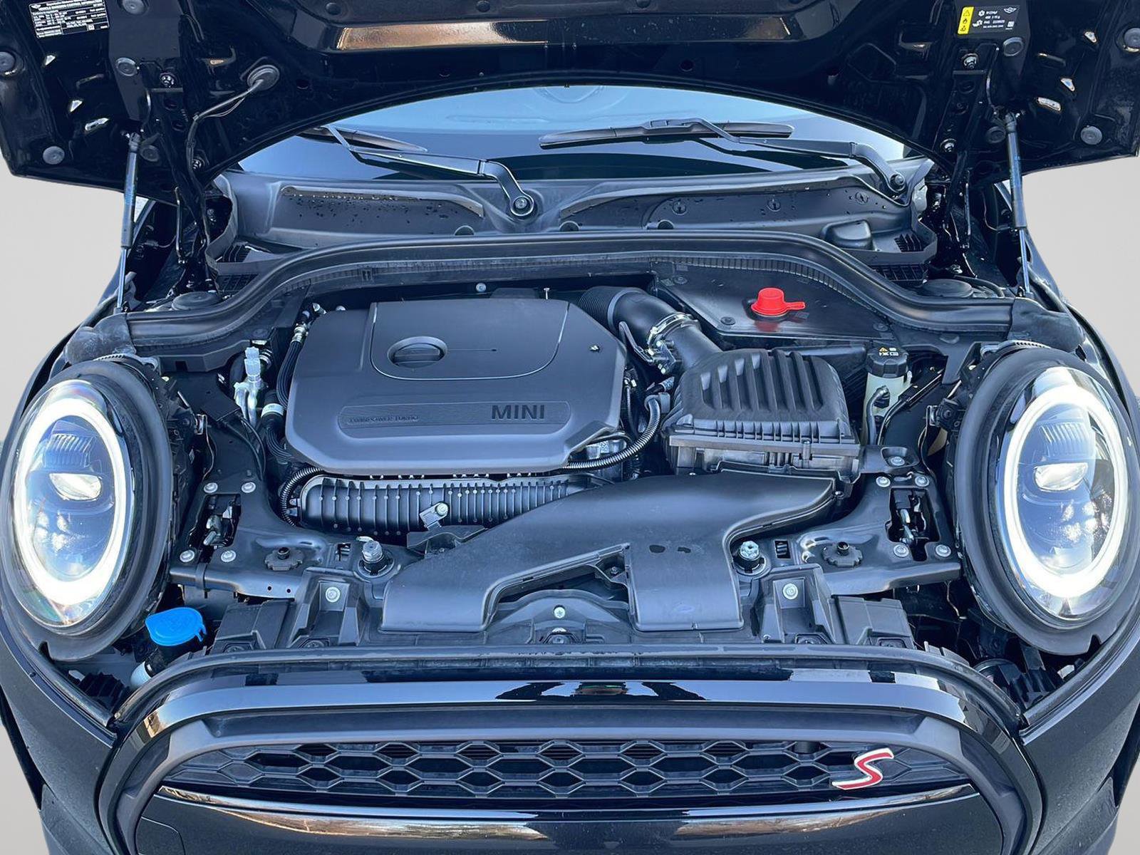 Used 2024 MINI Cooper S image 9