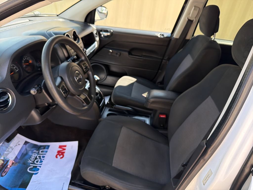 Used 2014 Jeep Compass Sport FWD image 16