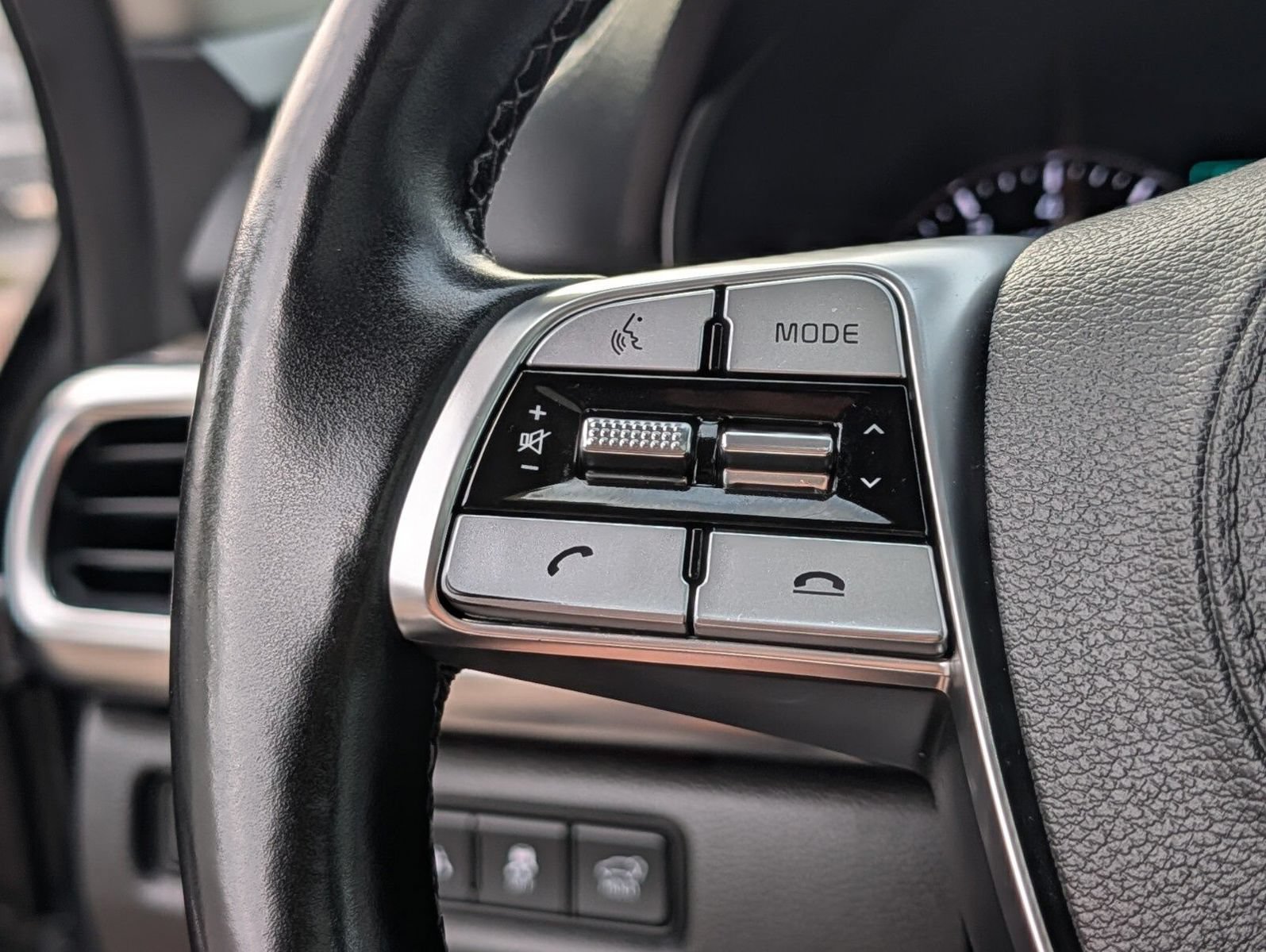 Used 2021 Kia Telluride SX w/ Nightfall Edition Package AWD/4WD image 38