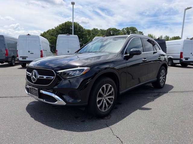 Certified 2024 Mercedes-Benz GLC 300 4MATIC image 3