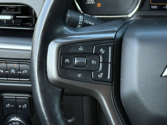 Used 2021 Chevrolet Suburban RST w/ Luxury Package RWD image 13