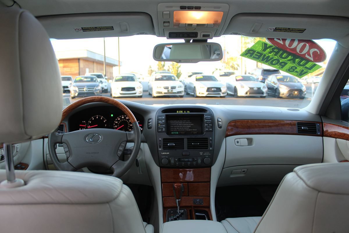 Used 2002 Lexus LS 430 w/ Navigation/Mark Levinson Pkg RWD image 25