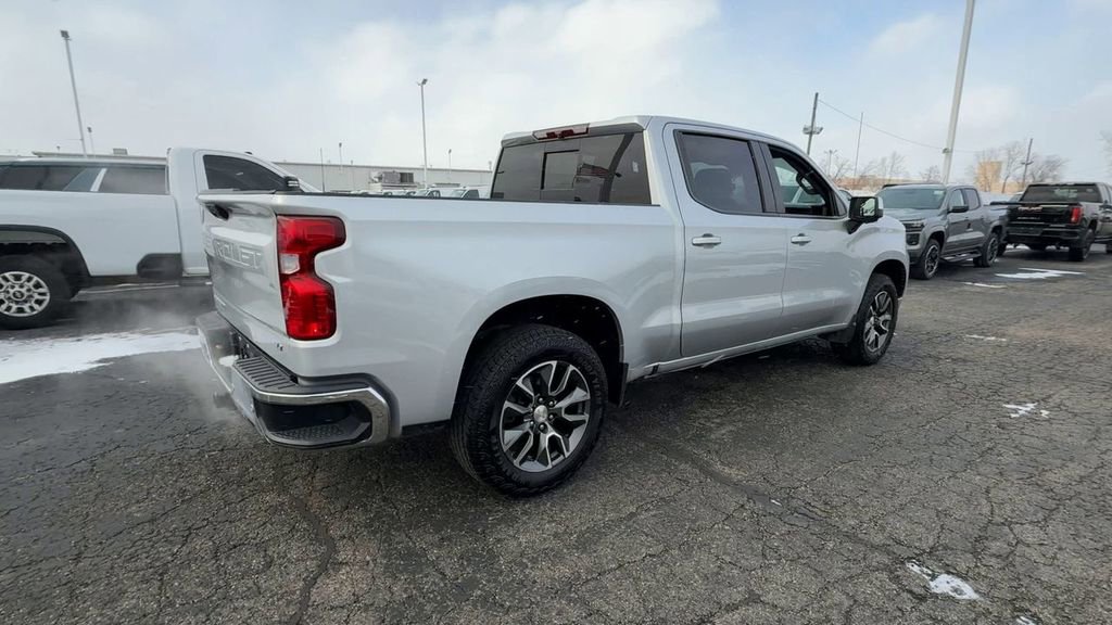 Used 2022 Chevrolet Silverado 1500 LT image 8